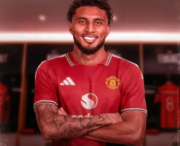 United Make Ederson First Move as Fee Drops